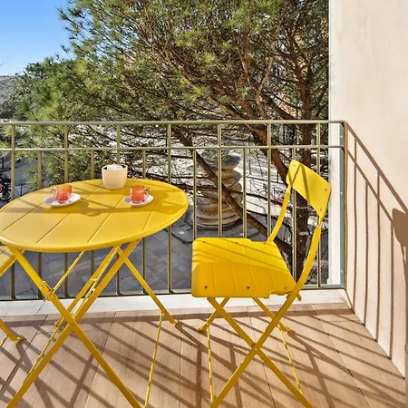 Modern - 1bd 4p - Center Of St Tropez